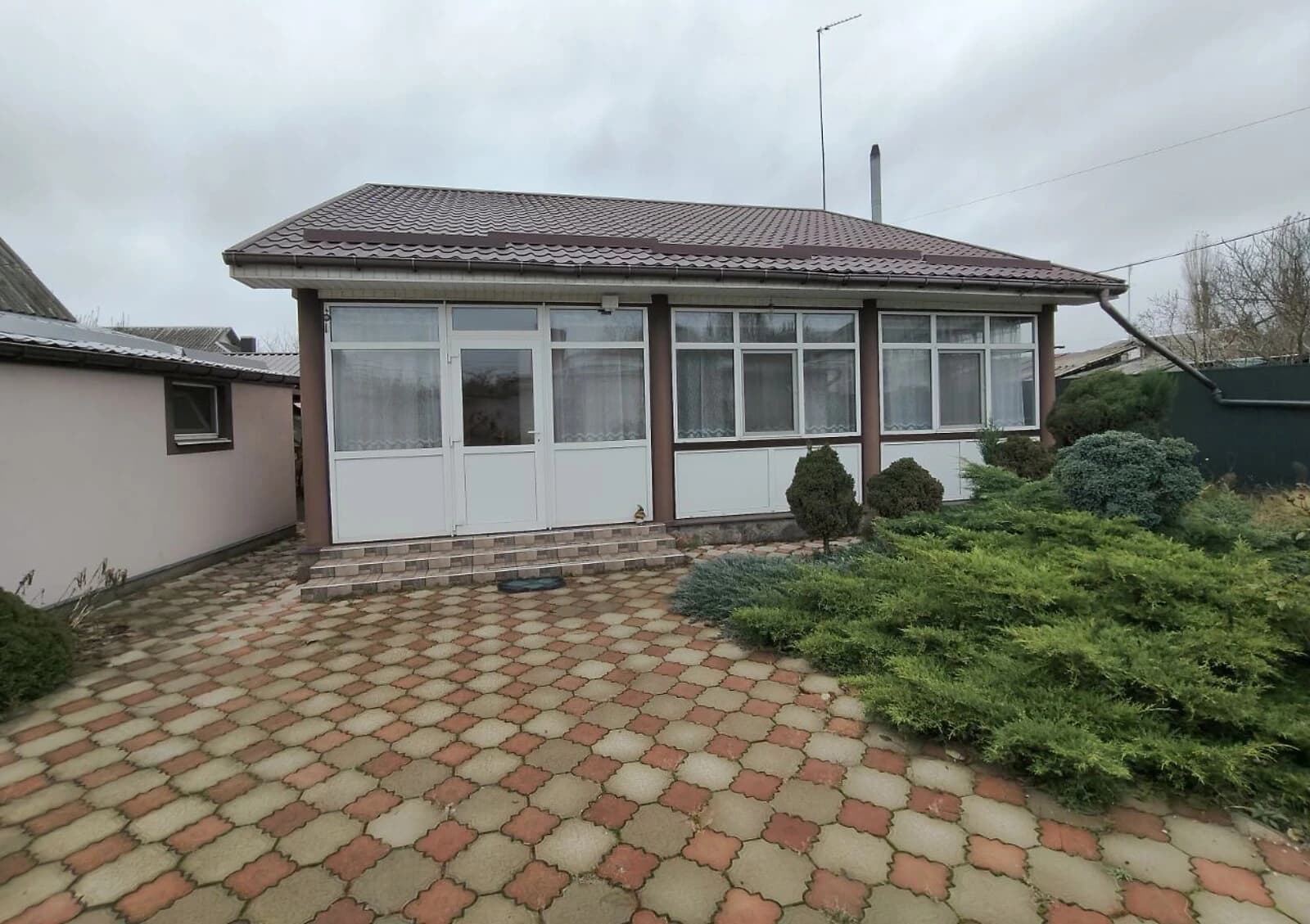 Будинок, Крюківський: гараж, тераса, бесідка - фото 1