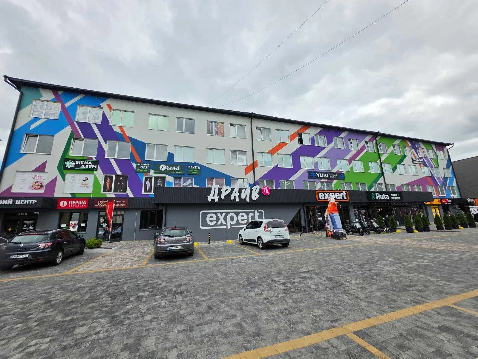 Приміщення у ТЦ «Драйв»: високий пішохідний трафік, ремонтні канікули - фото 1