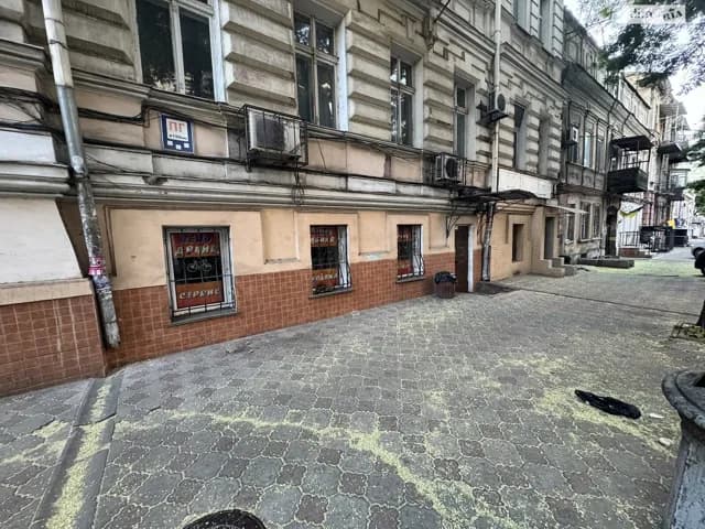 Приміщення, Приморський: фасадне, під магазин, вода без світла - фото 1