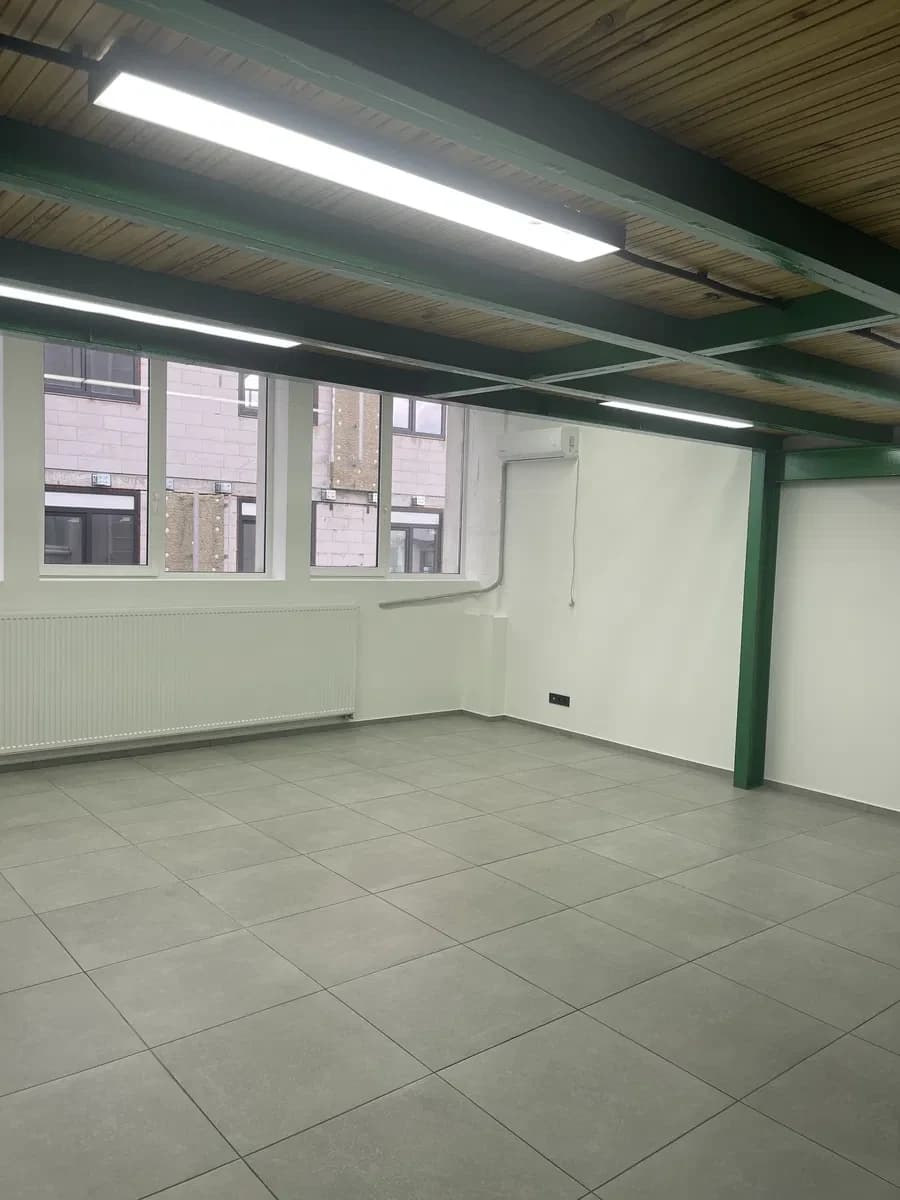 Офіс на вулиці Івана Акінфієва: генератор, цілодобовий доступ - фото 4