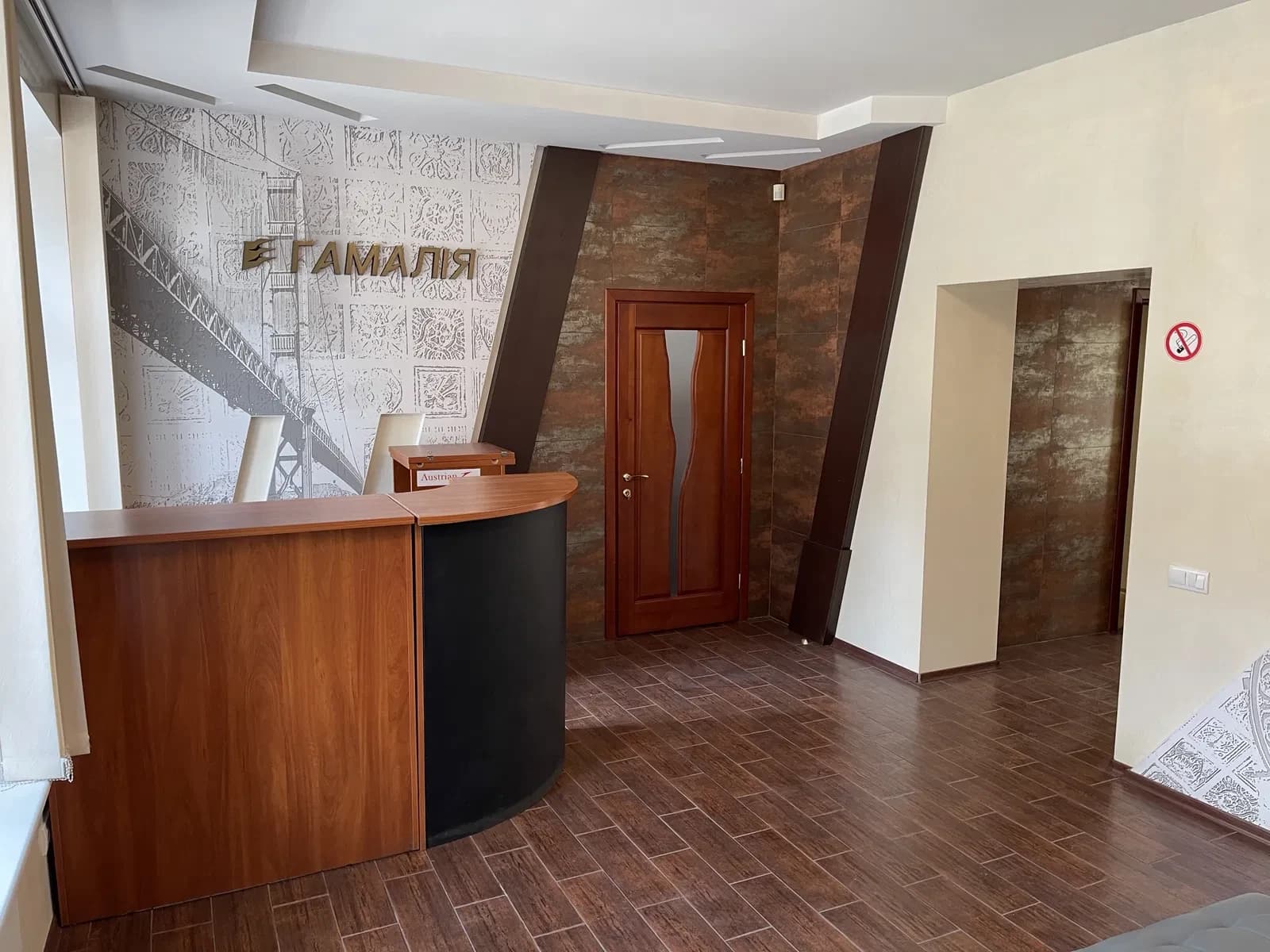 Фасадне приміщення, Приморський: два входи, паркування, ремонт - фото 2
