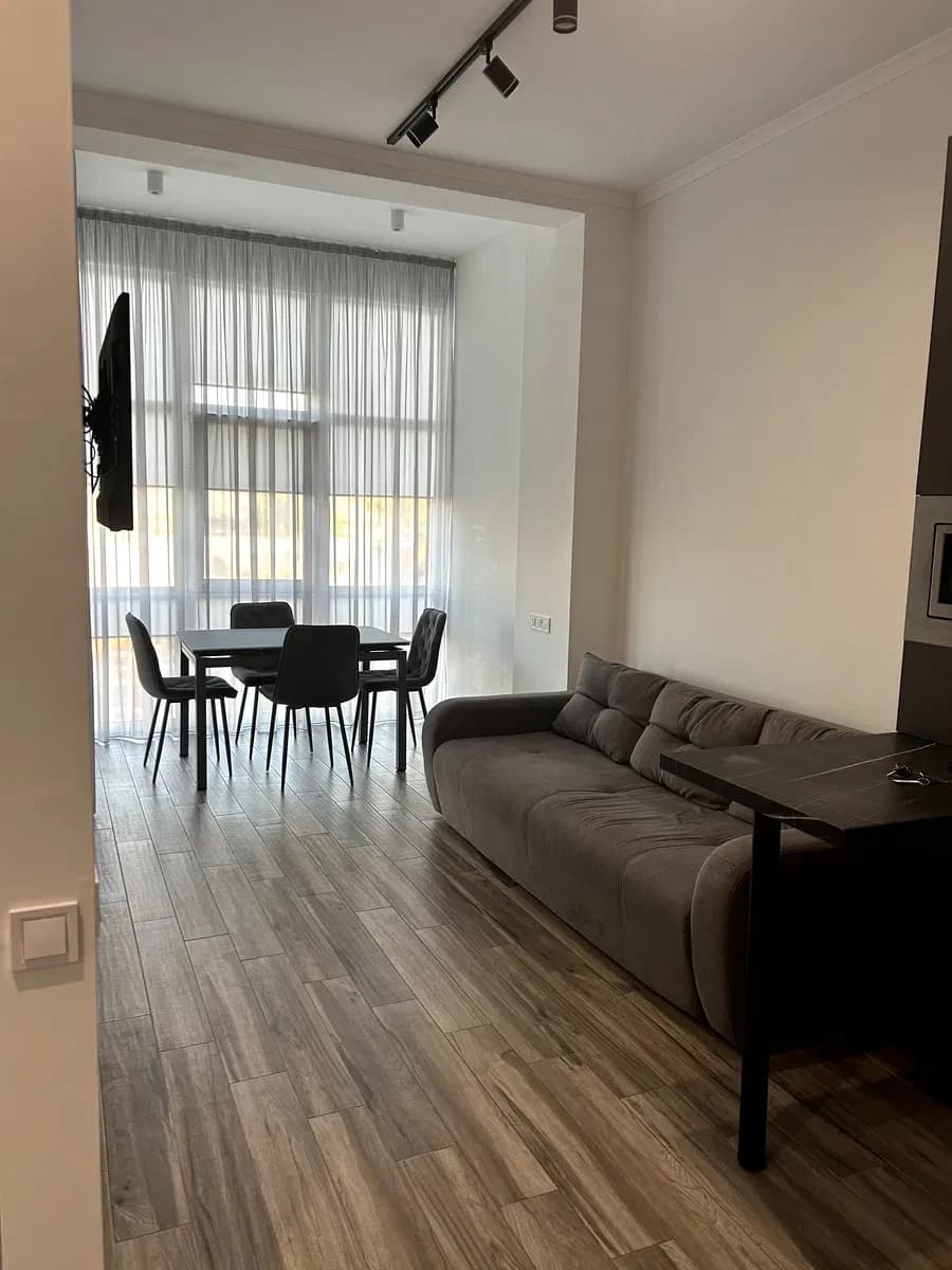 1-кімнатна квартира у ЖК Loft Smart: резервне живлення, панорама центру - фото 3