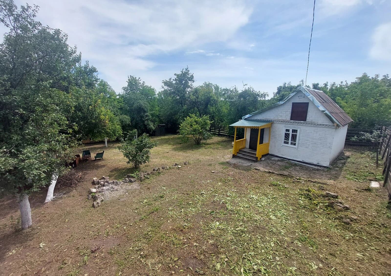 Ділянка 6 соток, Таромське: житлова забудова, центральний водопровід, сад - фото 1
