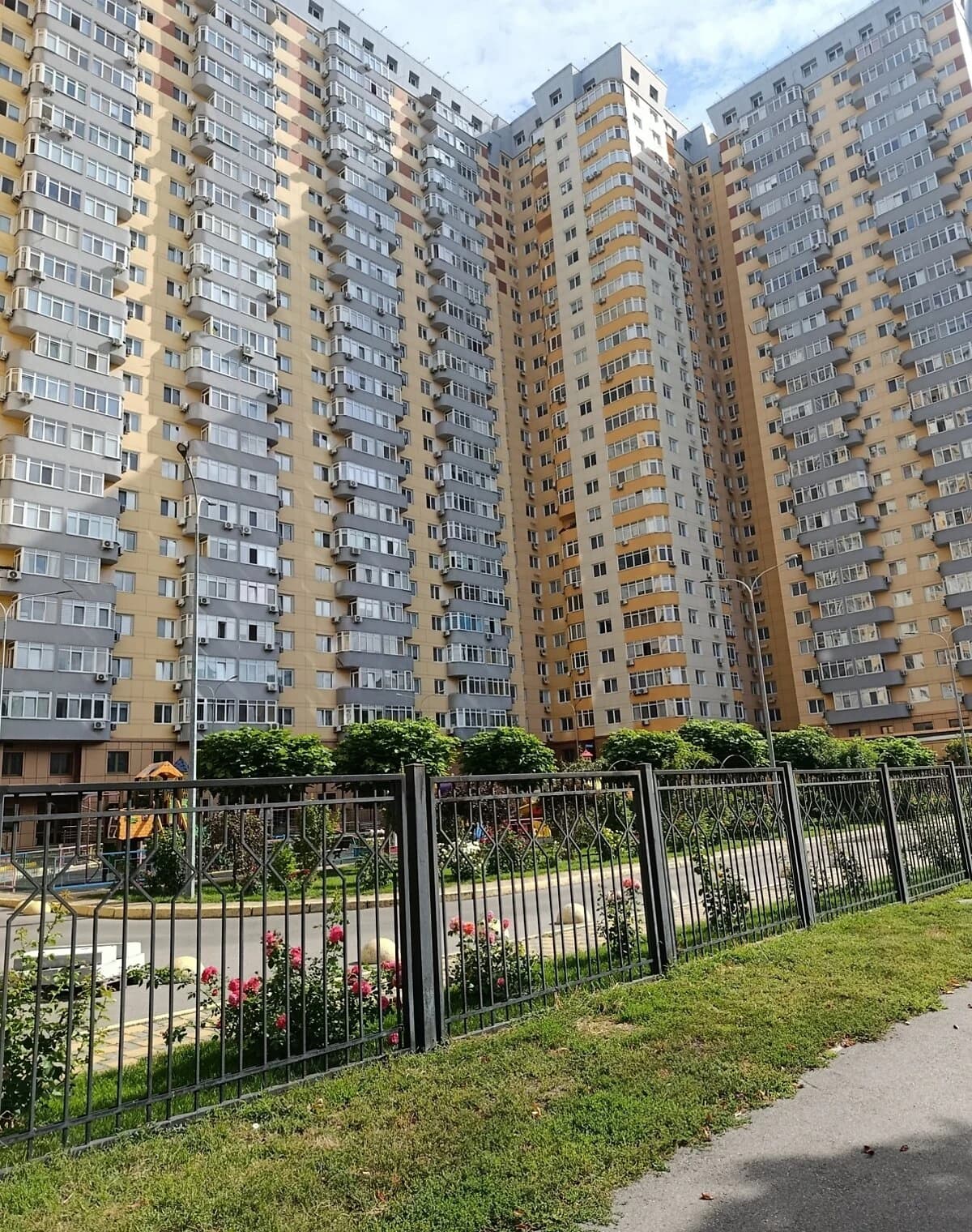 1-кімнатна квартира, Мінський Масив: кухня-студія, укриття, охорона - фото 1