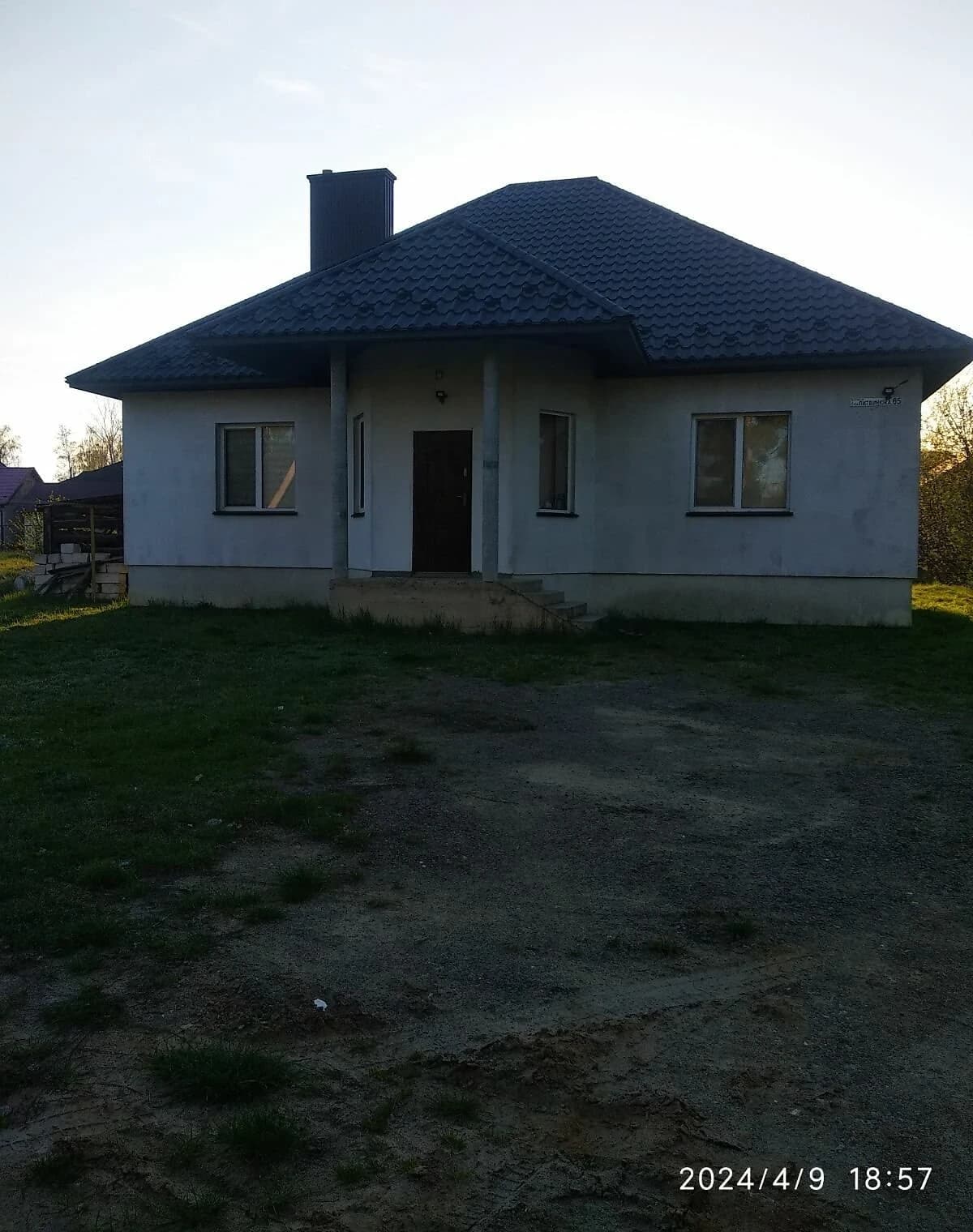 Будинок, Ковель: 10 соток, цегляні стіни, свердловина - фото 1