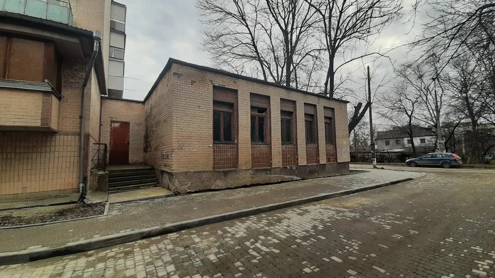 Приміщення, Кам'янець-Подільський: без ремонту, перший поверх - фото 3