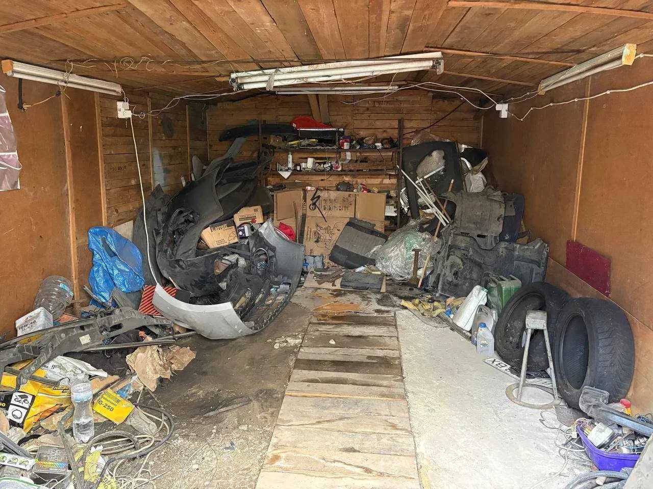 Гараж, Інститут зв'язку: яма, стелажі, можливість обміну - фото 3