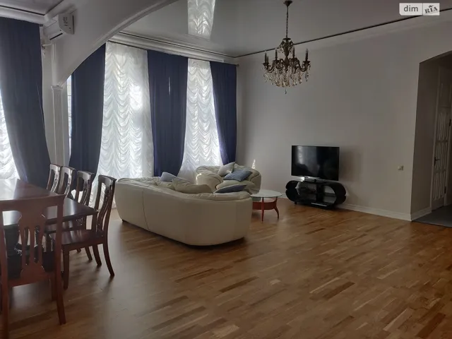 4-кімнатна квартира, Печерський: укриття в будинку, опалення без світла - фото 3