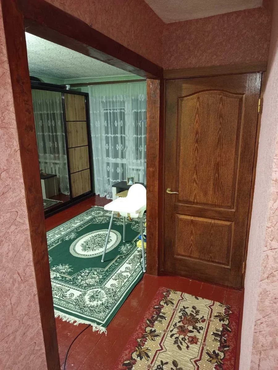 2-кімнатна квартира, Нововолинськ: житловий стан, садочок поруч - фото 2
