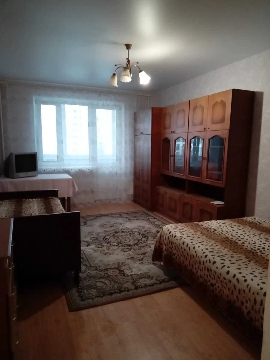 1-кімнатна квартира, Дарницький: метро Харківська 5 хв пішки, після ремонту - фото 1