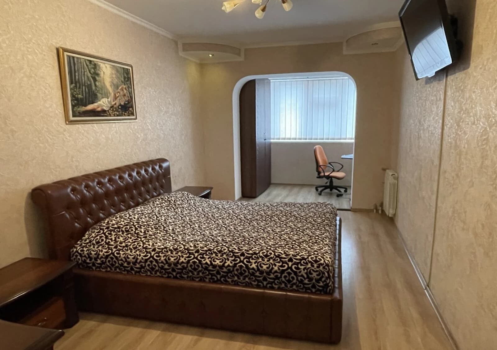 3-кімнатна квартира, Комунарський: кухня-студія, євроремонт - фото 1