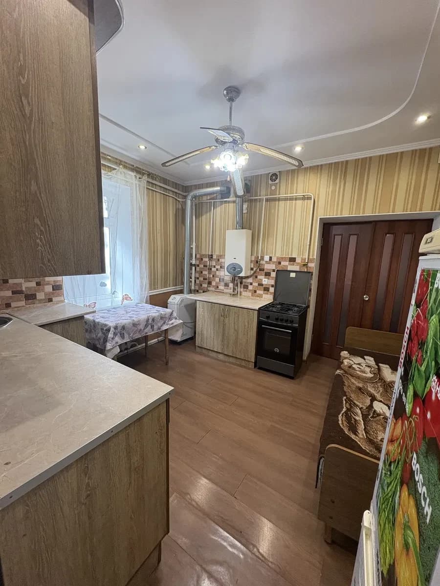 1-кімнатна квартира, Хаджибейський: окремий двір - фото 1