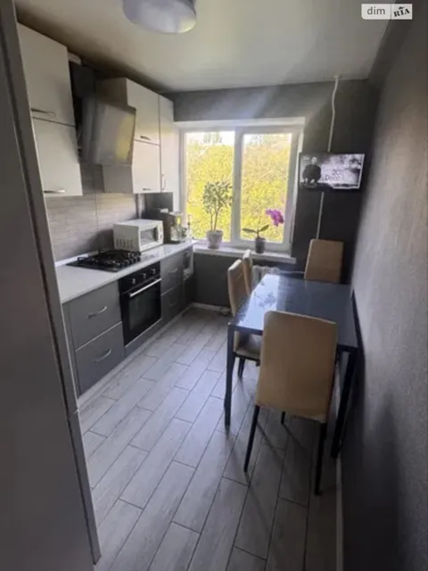 3-кімнатна квартира, вулиця Каунаська: косметичний ремонт, балкон - фото 2