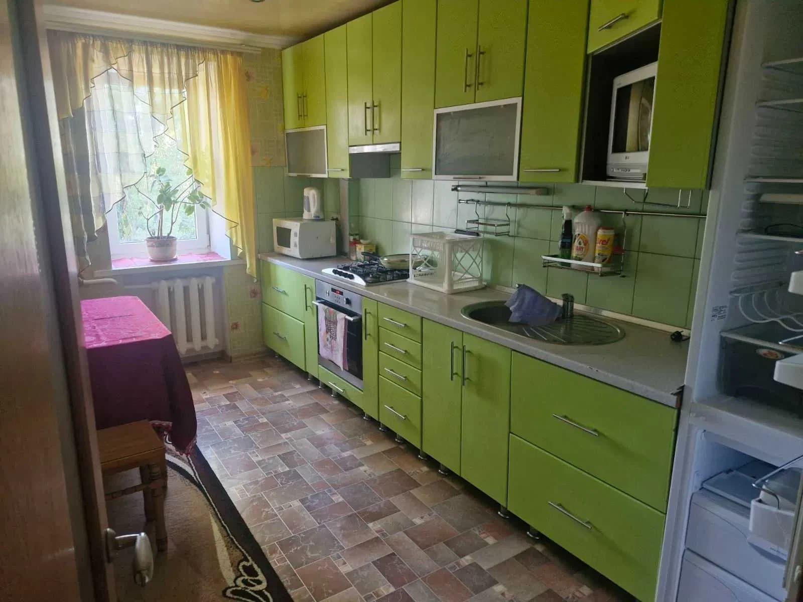3-кімнатна квартира, Суми: 2 балкони, окрема кухня, косметичний ремонт - фото 4