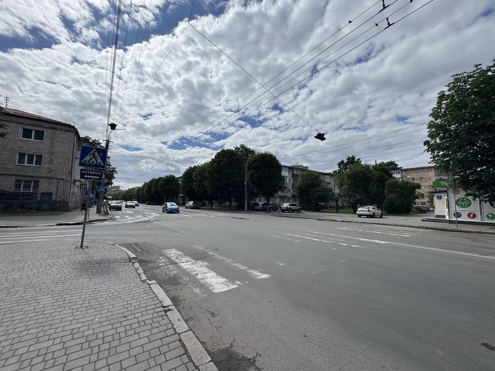 Магазин, Луцьк: панорамні вітрини, фасадне приміщення, ремонт - фото 4