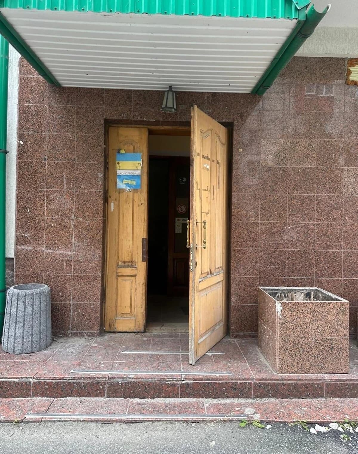 Комерційне приміщення на вул. Академіка Сергія Корольова: 6 приміщень - фото 2