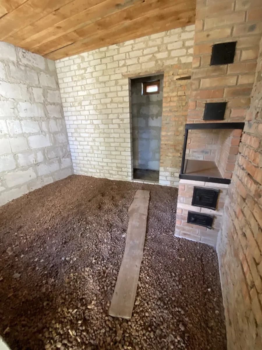 Будинок, Романків: озеро за 3 хвилини, піч і камін, після будівельників - фото 3