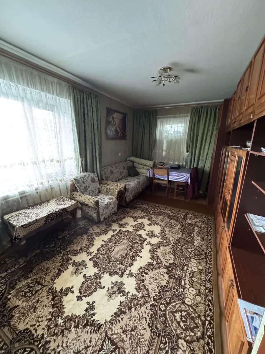 2-кімнатна квартира, Умань: гараж, 500 м до парку «Софіівка» - фото 2