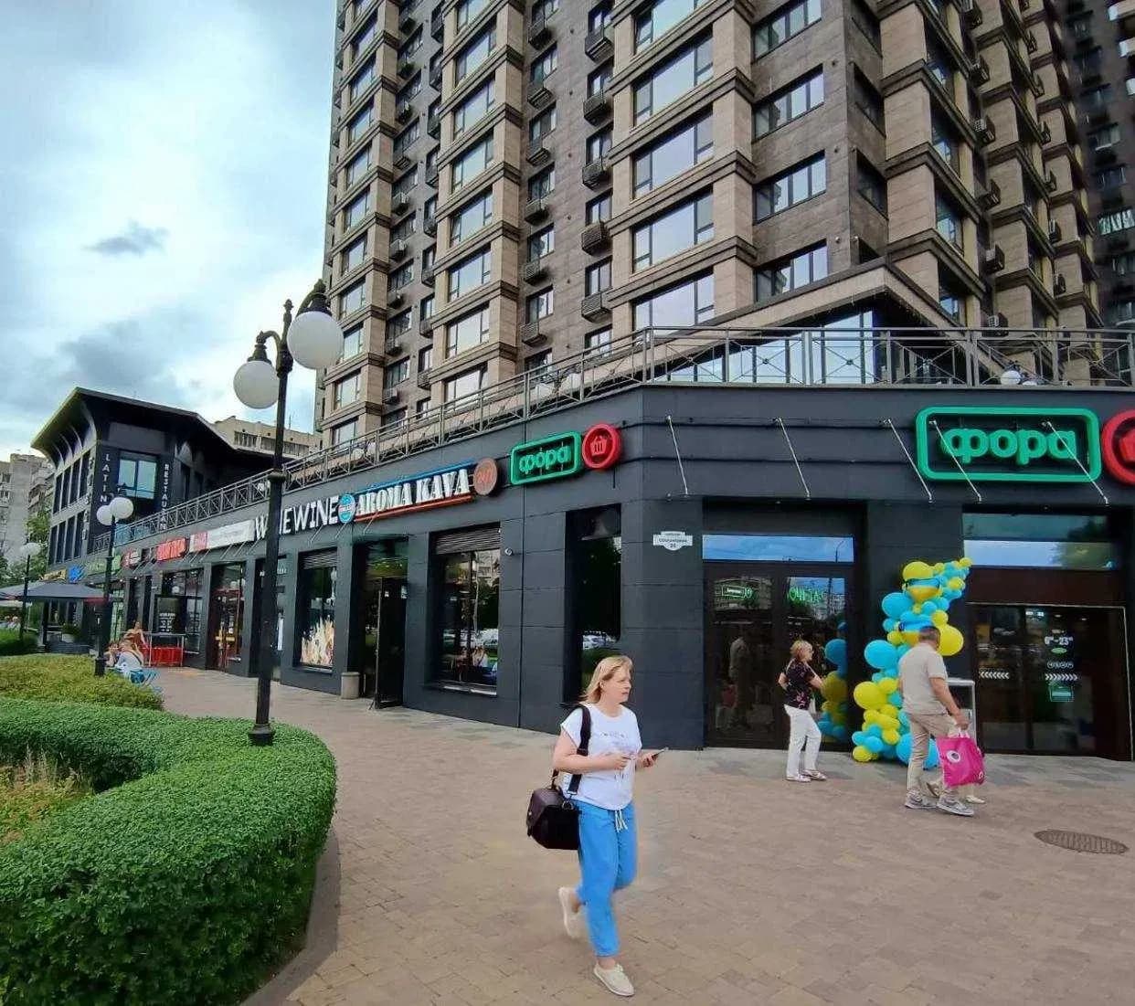 Приміщення у ЖК Obolon Residences: вітрини, окремий вхід, 10 кВт - фото 2
