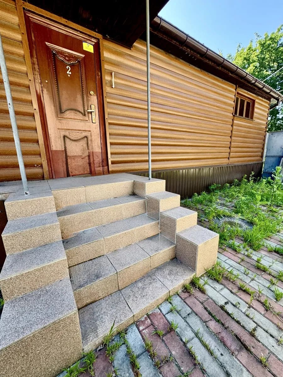 Частина будинку, Конотоп: власний двір, камін, два сараї - фото 1