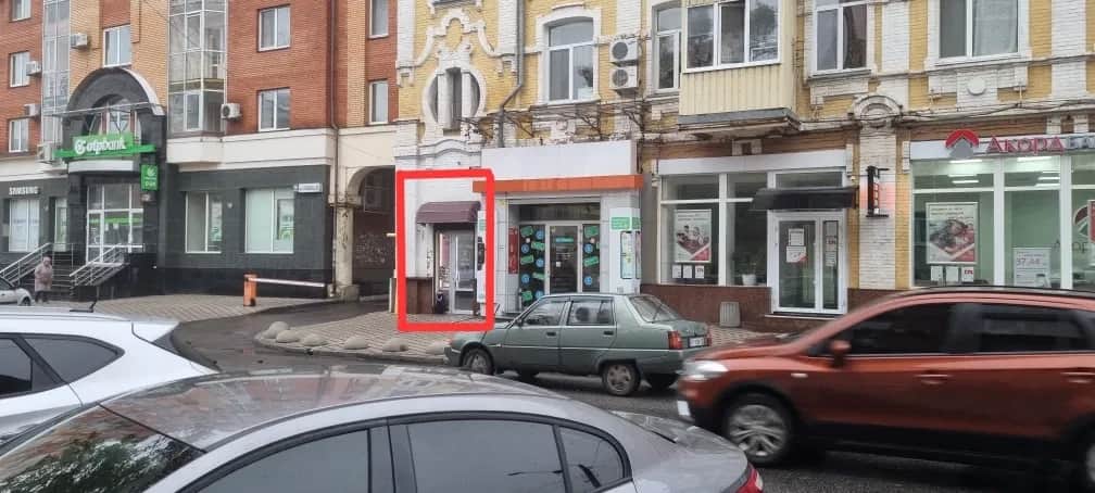 Приміщення, Полтава: фасадне, тераса, паркувальне місце - фото 1