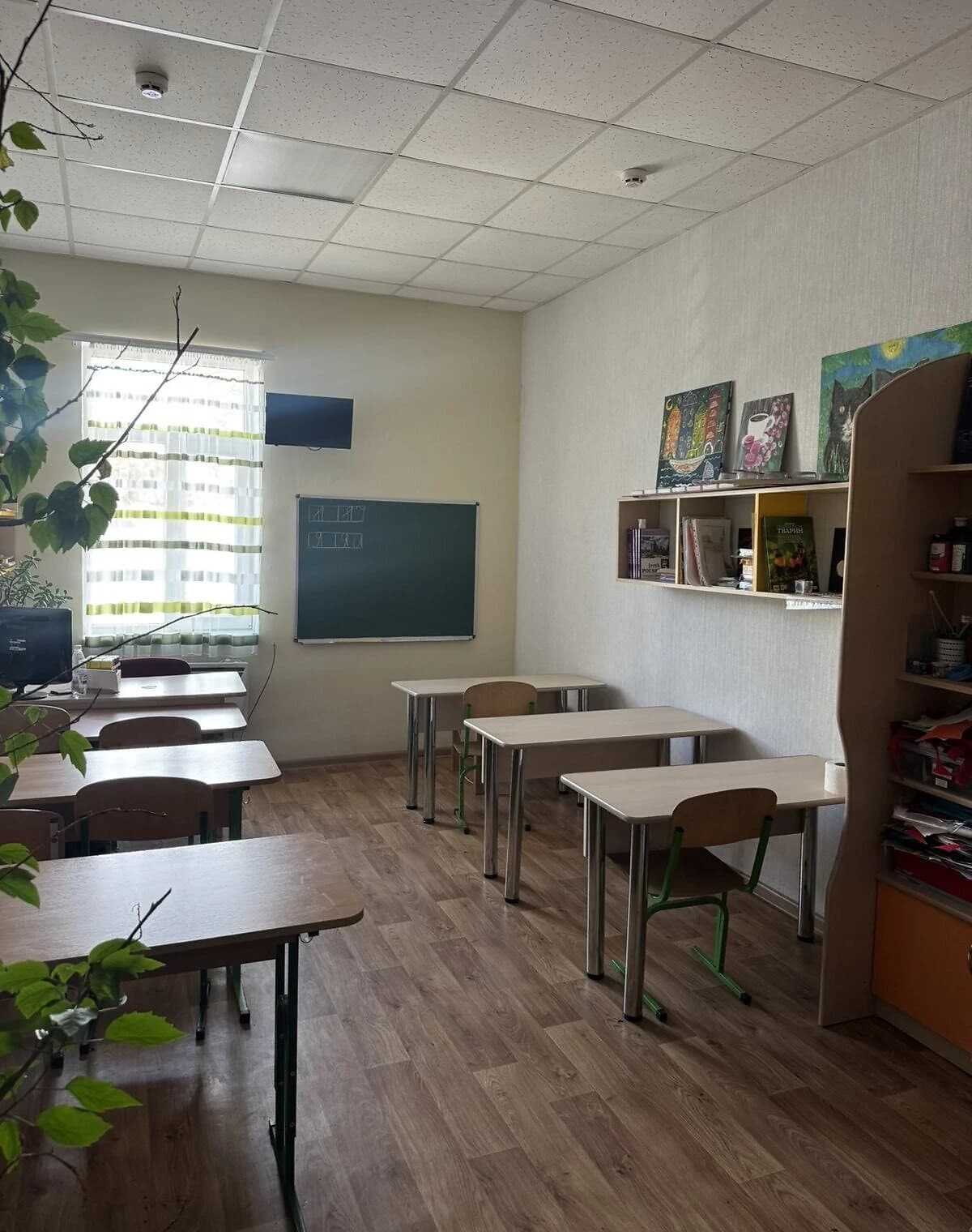 Офіс, Гречани: окреме приміщення, пандус - фото 2