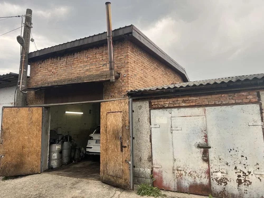 Гараж, Шевченківський: підйомник, місце для 2 авто - фото 1
