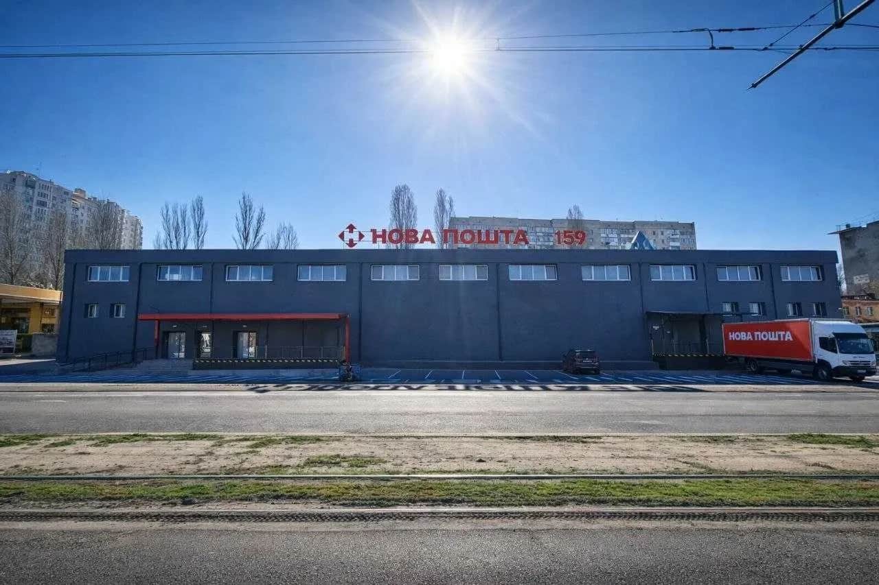 Приміщення, Приморський: фасадна будівля, склад і паркінг - фото 1