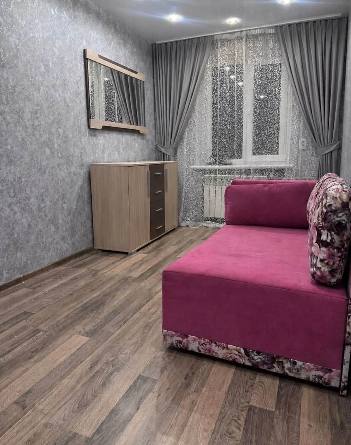 2-кімнатна квартира, Центр: кухня-студія, торг - фото 1