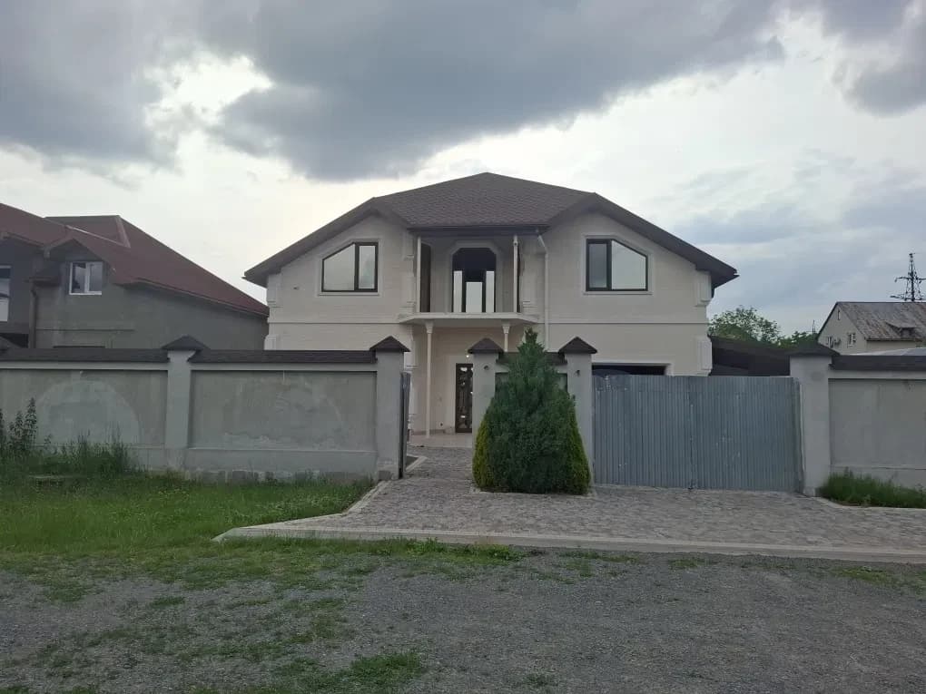 Будинок, Ужгород: сонячна електростанція 40 кВт, тераса, гараж - фото 3