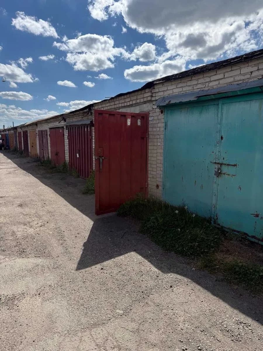 Гараж, Луцьк: охорона, електрика, асфальтована дорога - фото 2