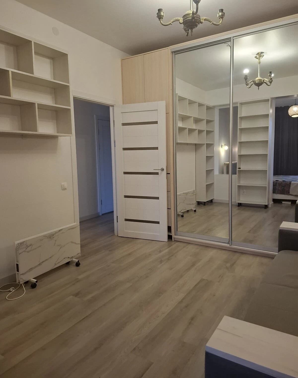 3-кімнатна квартира, Гатне: кухня-студія, укриття в будинку - фото 3