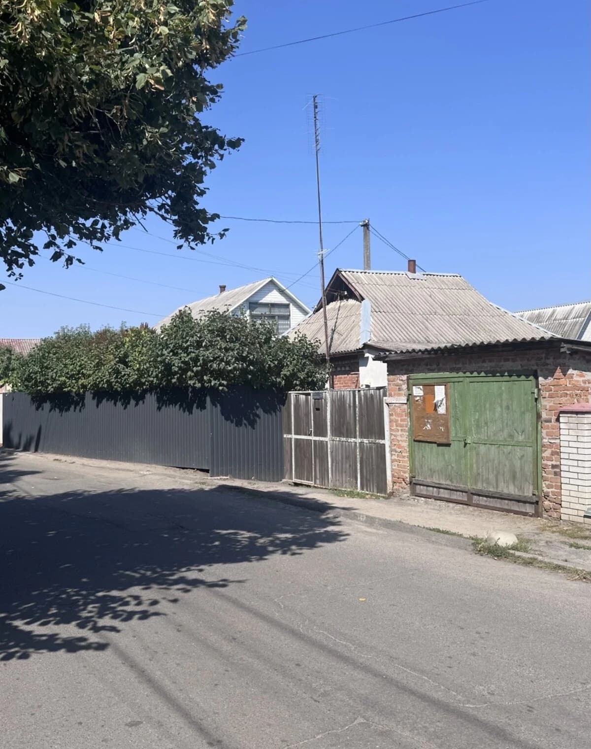 Будинок, Іванків: гараж із підвалом, 3 спальні, 8.5 сотки - фото 1
