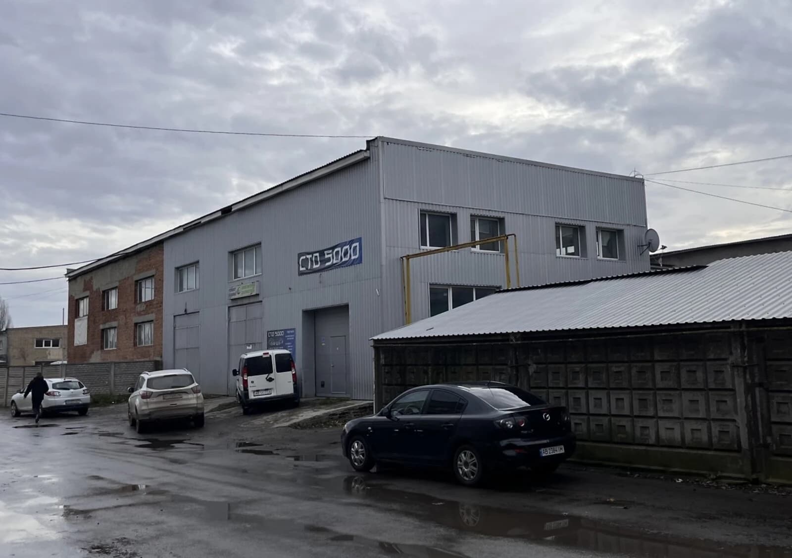 Комерційне приміщення, Олієжир комбінат: під автосалон, з гаражем - фото 1