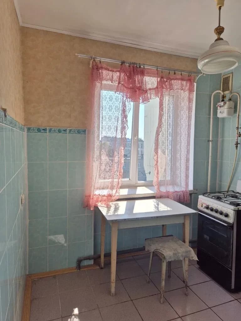 2-кімнатна квартира, Шептицький: сонячна, засклений балкон - фото 2