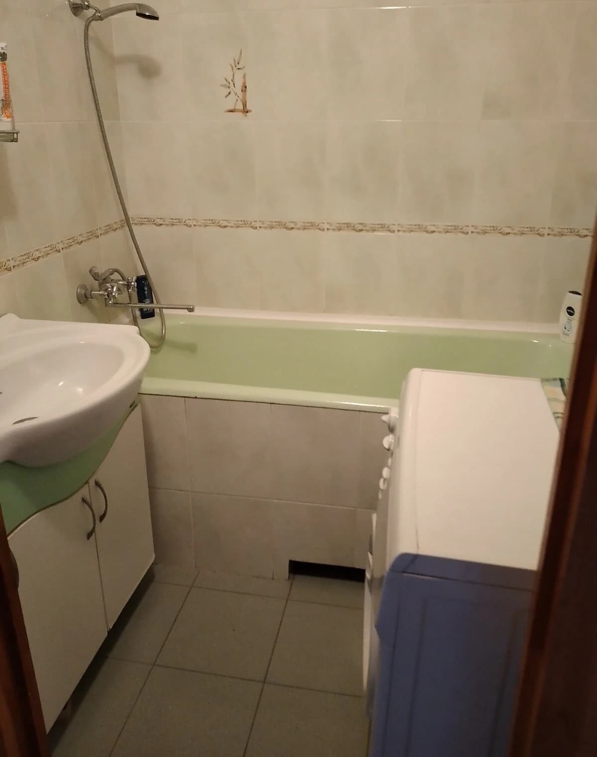 Кімната, Академмістечко: метро Академмістечко, охорона території - фото 4