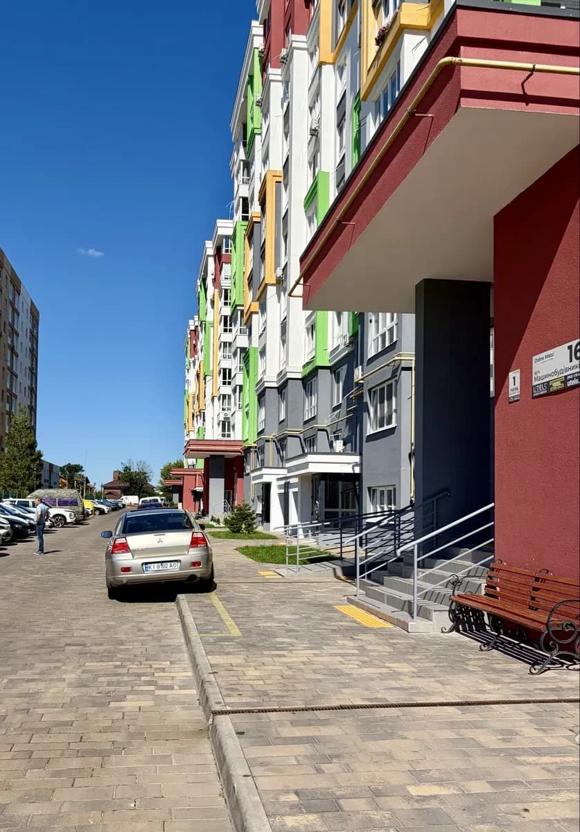 Приміщення у ЖК Добре місто 2: фасадне, вільне планування, окремий вхід - фото 2