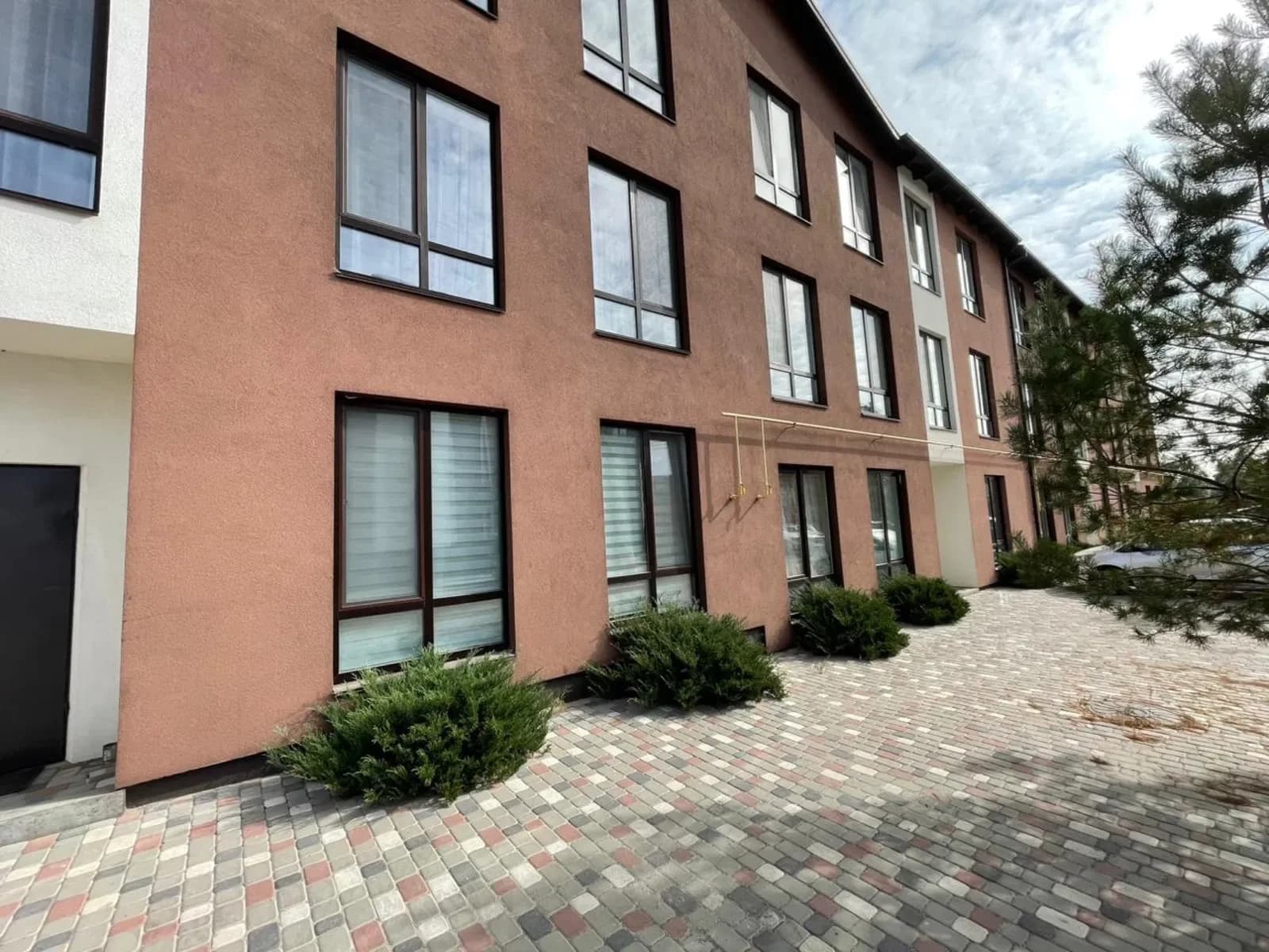 3-кімнатна квартира, Гостомель: єОселя, кухня-вітальня 30 м² - фото 1