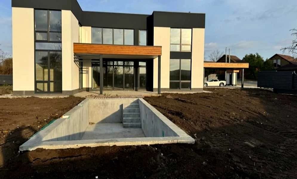 Будинок у ЖК Azimut River Club: басейн, парковка на 3 машини - фото 2