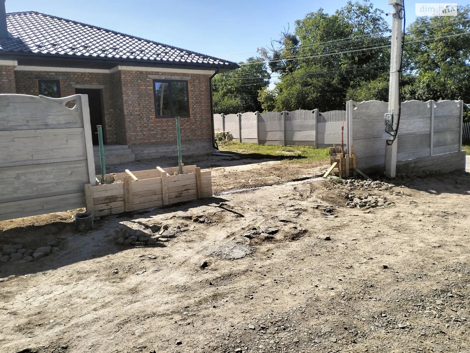 Будинок, Щітки: 3 спальні, цегляні стіни, газове опалення - фото 3