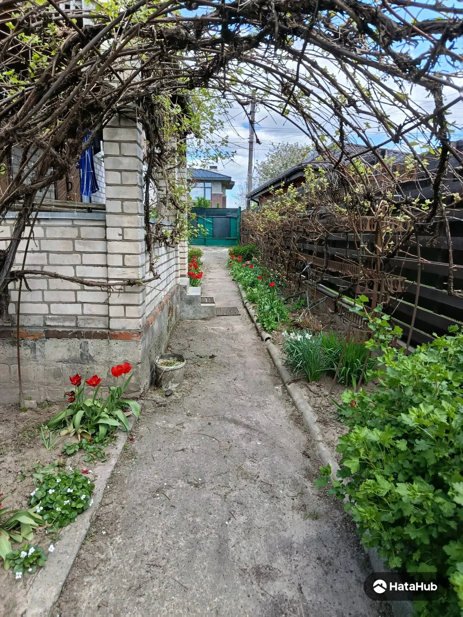 Просторий будинок в селищі Бородянка - фото 2